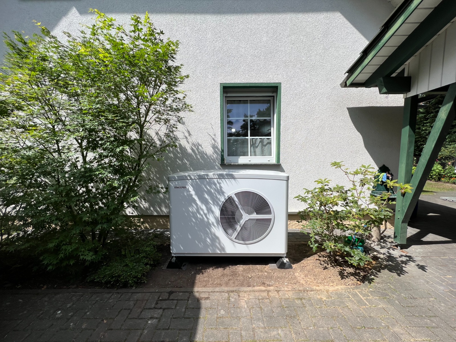 Stiebel Eltron Wärmepumpe – Außeneinheit